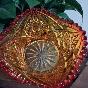 Vintage LE Smith amberina bowl